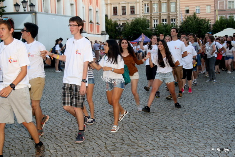 Rynek pełen radości. Z Hiszpanami (dużo zdjęć)