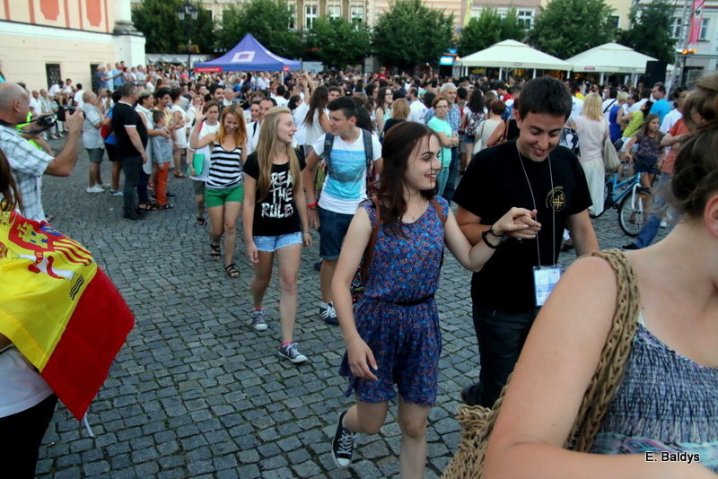 Rynek pełen radości. Z Hiszpanami (dużo zdjęć)