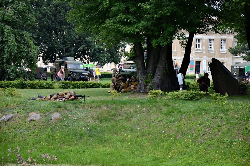 Strzelanina pod zamkiem (zdjęcia)