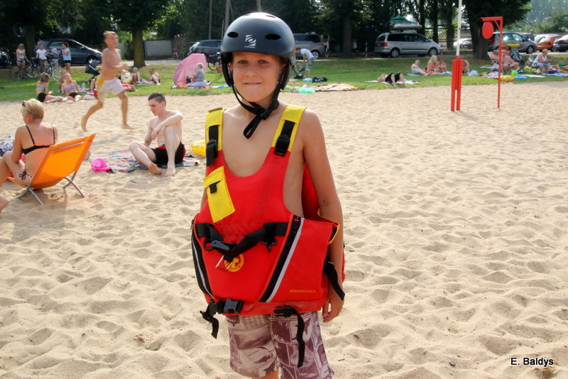 Na plaży uczyli ratownictwa (kilka zdjęć)