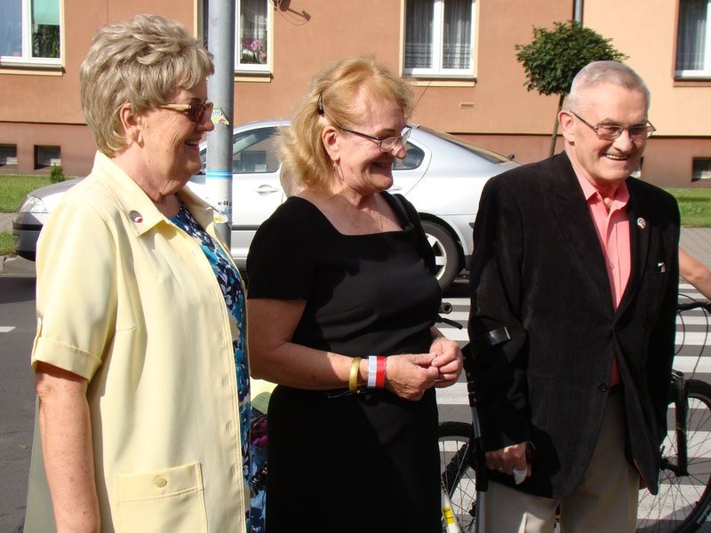 Hołd powstańcom pod trzema pomnikami (zdjęcia)