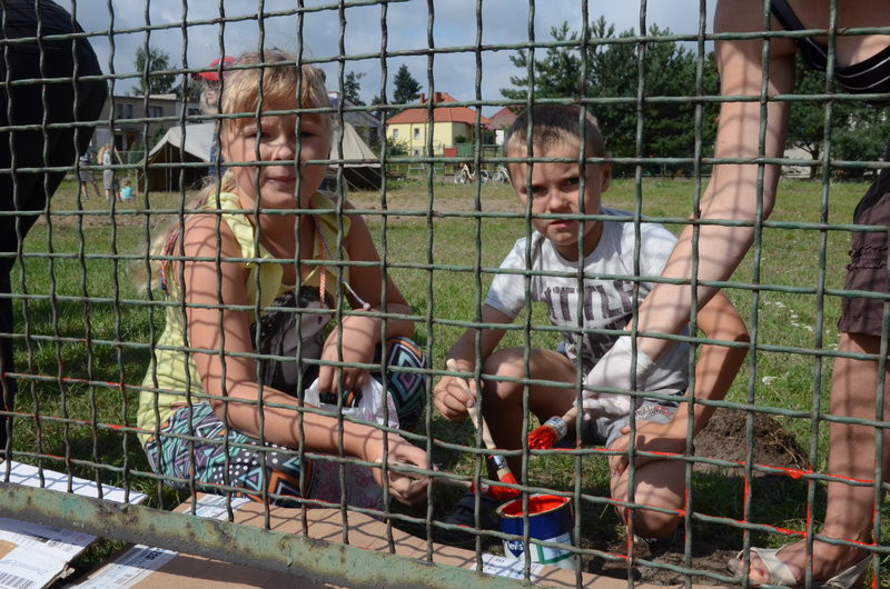 Na placu robi się kolorowo (zdjęcia)