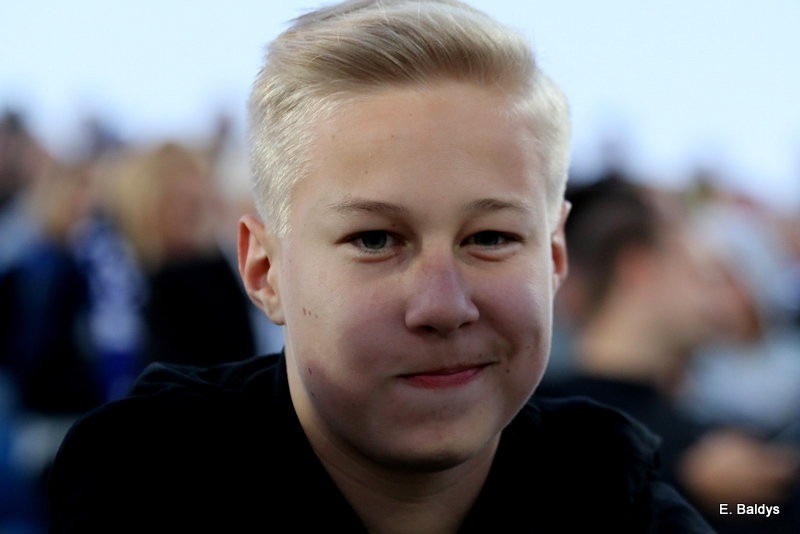 W milczeniu opuszczali Smoczyka (zdjęcia)
