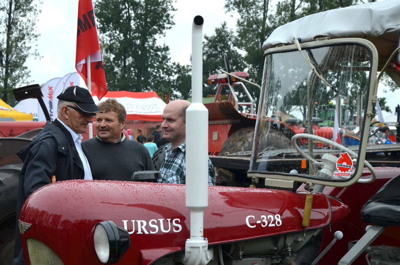 Tłumy mimo deszczu (zdjęcia)