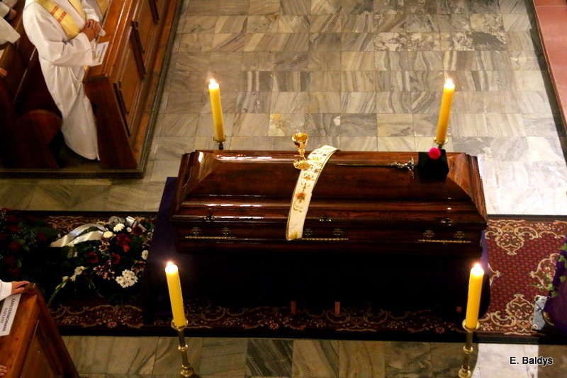 Ostatnie pożegnanie księdza Pietrzaka (zdjęcia)