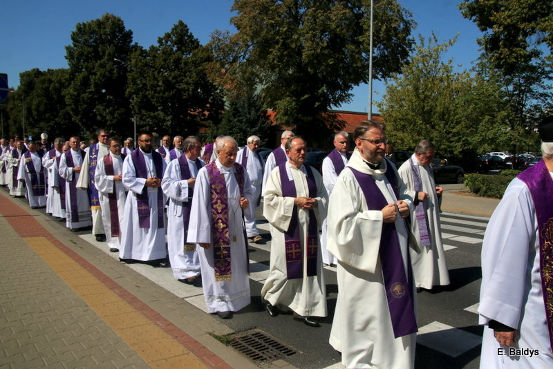 Ostatnie pożegnanie księdza Pietrzaka (zdjęcia)