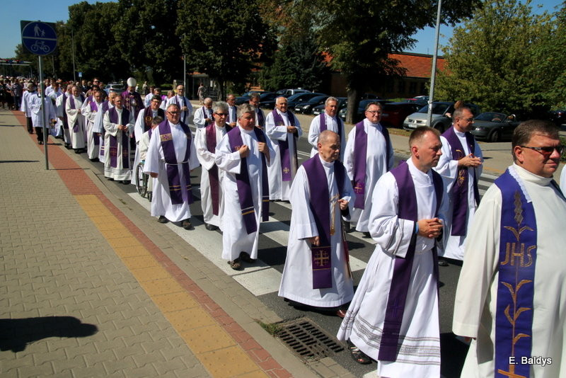 Ostatnie pożegnanie księdza Pietrzaka (zdjęcia)