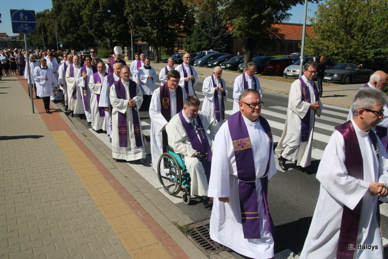 Ostatnie pożegnanie księdza Pietrzaka (zdjęcia)