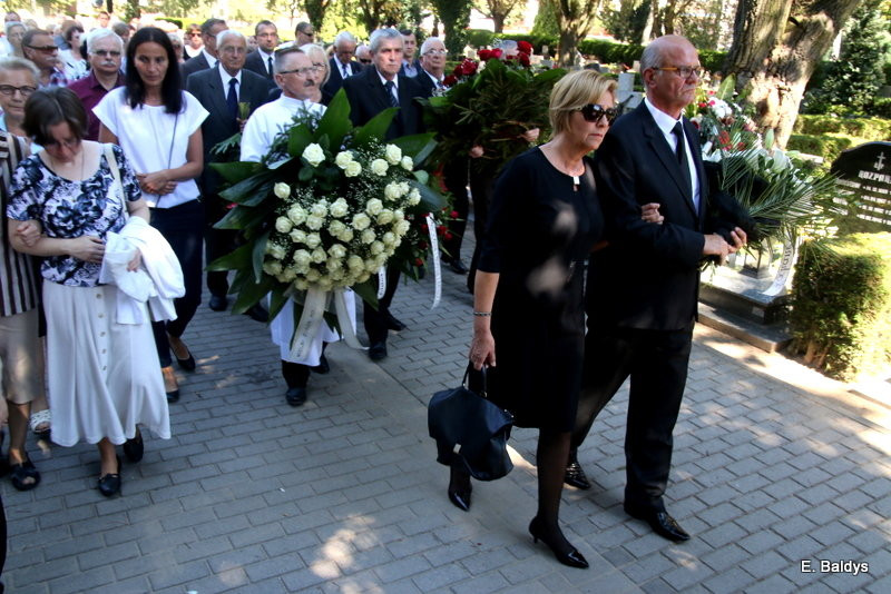 Ostatnie pożegnanie księdza Pietrzaka (zdjęcia)