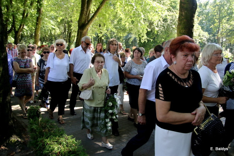 Ostatnie pożegnanie księdza Pietrzaka (zdjęcia)