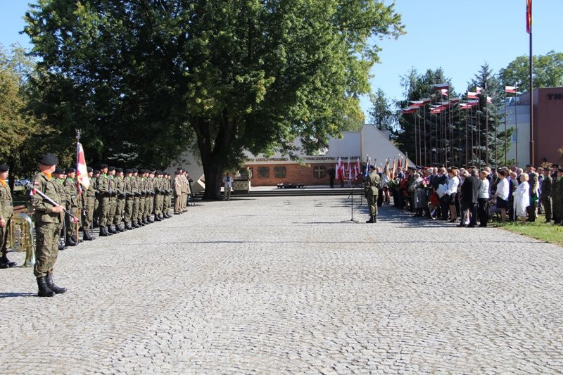 Leszno uczciło pamięć Bohaterów (zdjęcia)