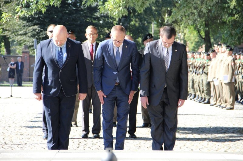 Leszno uczciło pamięć Bohaterów (zdjęcia)