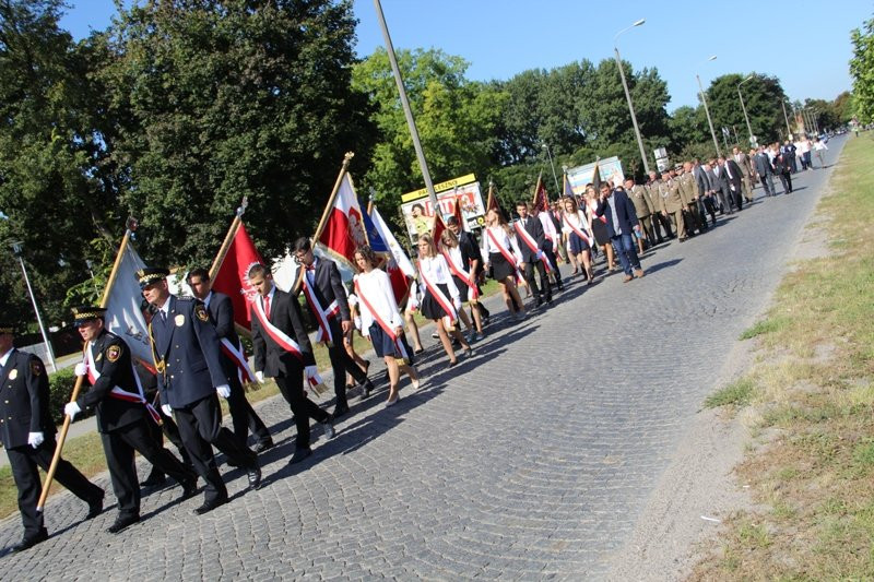 Ulica 17 Stycznia w wyjątkowej odsłonie (zdjęcia)