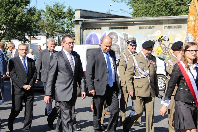 Ulica 17 Stycznia w wyjątkowej odsłonie (zdjęcia)