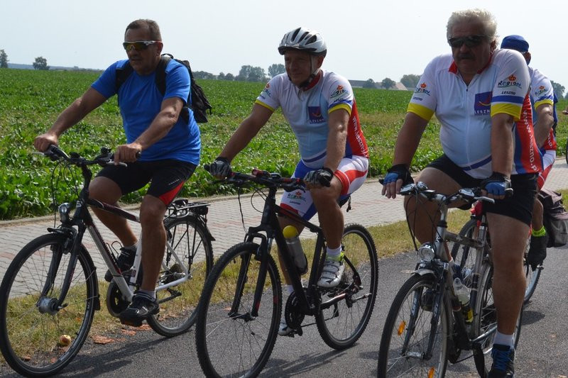 Rowerami ku pamięci Zdzisława Adamczaka (dużo zdjęć)