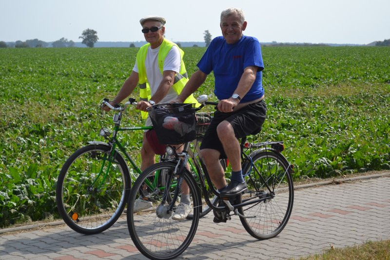 Rowerami ku pamięci Zdzisława Adamczaka (dużo zdjęć)
