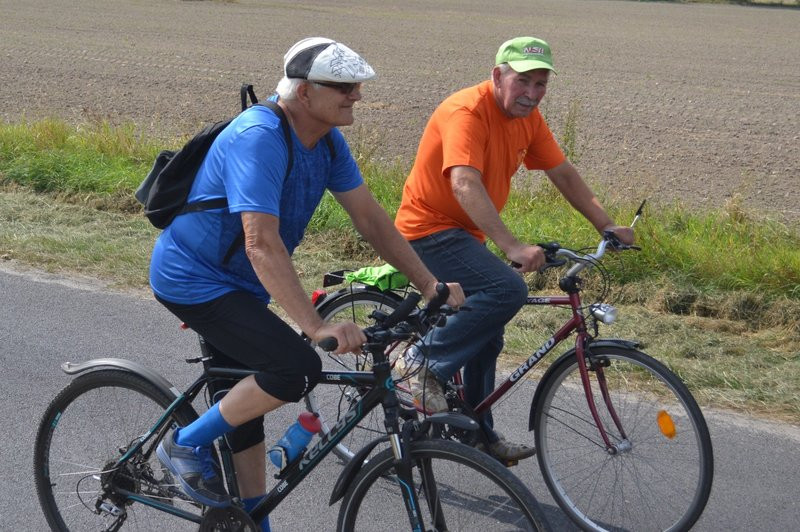 Rowerami ku pamięci Zdzisława Adamczaka (dużo zdjęć)