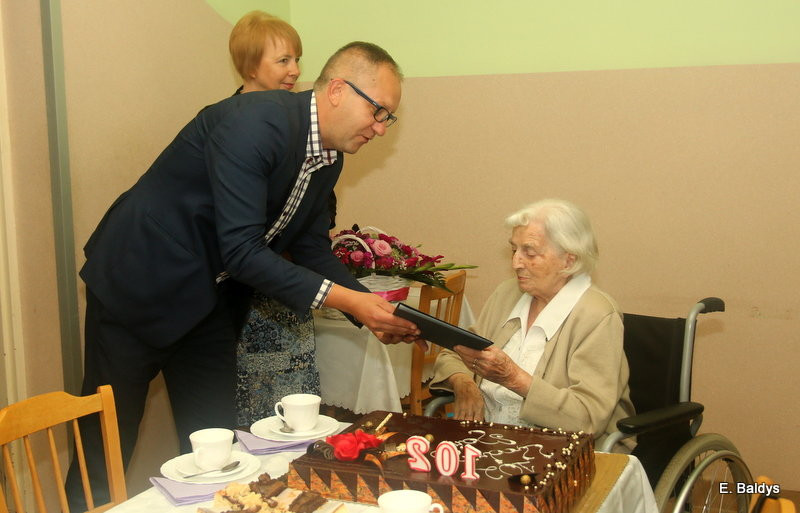 102. urodziny pani Marii (zdjęcia)
