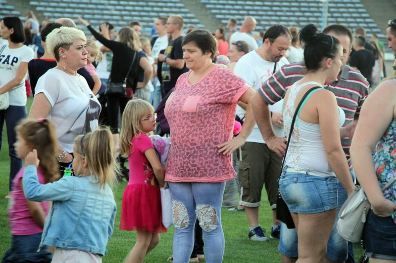 Balonowe widowisko na stadionie (zdjęcia)