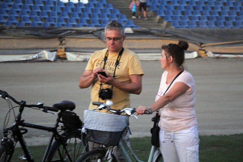 Balonowe widowisko na stadionie (zdjęcia)