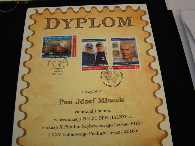 Latająca poczta. Symbol Leszna (kilka zdjęć)