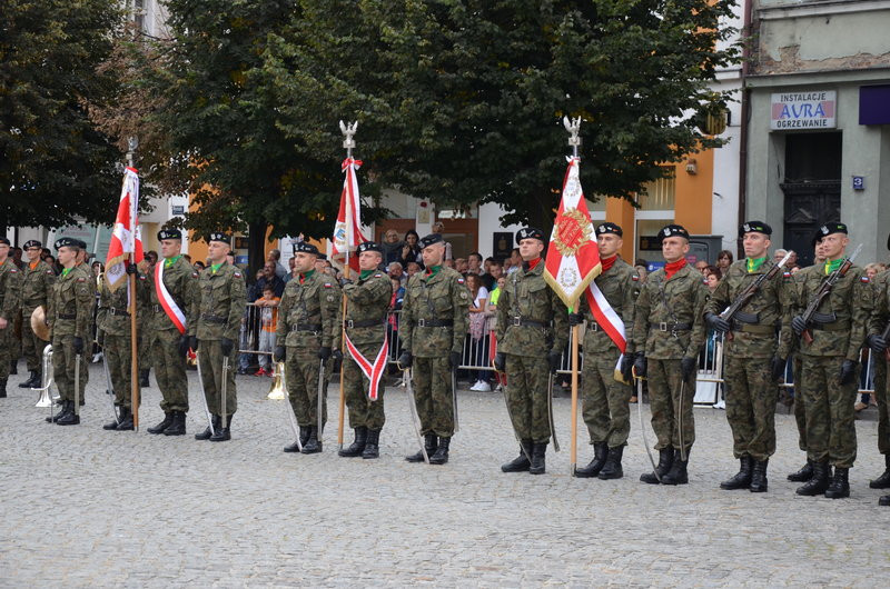 Dywizyjna przysięga na leszczyńskim rynku (zdjęcia)