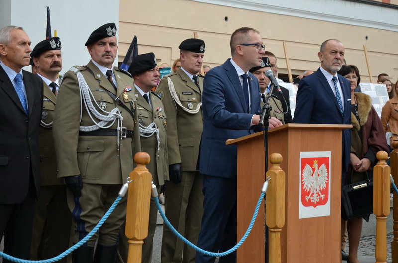 Dywizyjna przysięga na leszczyńskim rynku (zdjęcia)
