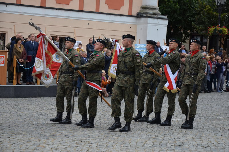 Dywizyjna przysięga na leszczyńskim rynku (zdjęcia)