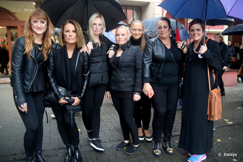 Czarny Protest w Lesznie (zdjęcia)