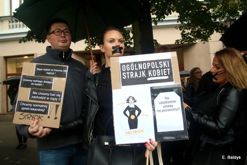 Czarny Protest w Lesznie (zdjęcia)