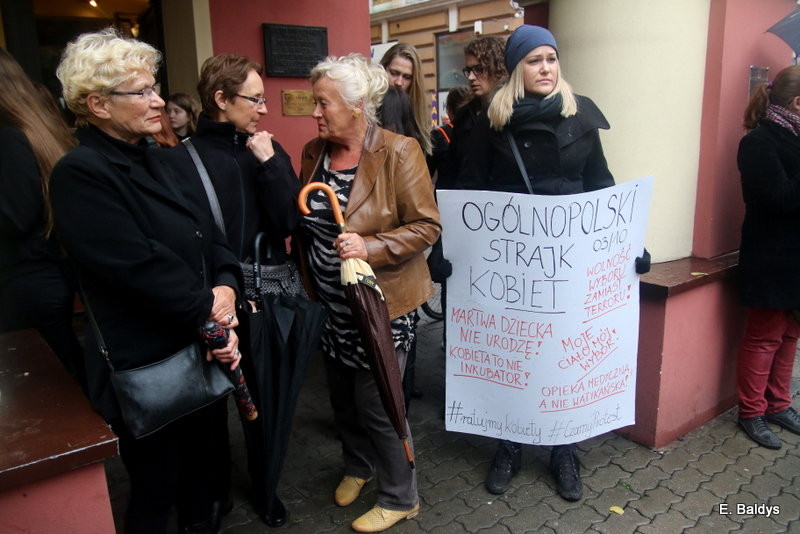 Czarny Protest w Lesznie (zdjęcia)