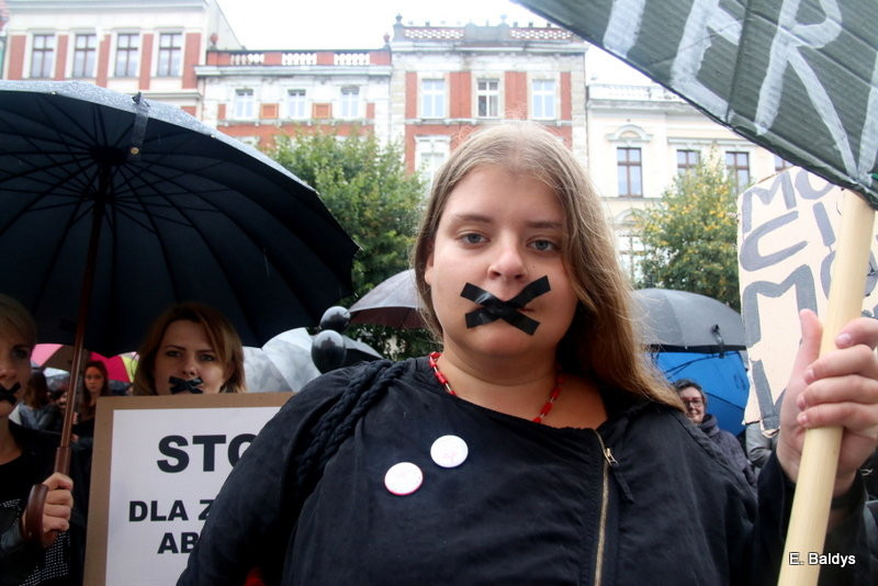 Czarny Protest w Lesznie (zdjęcia)
