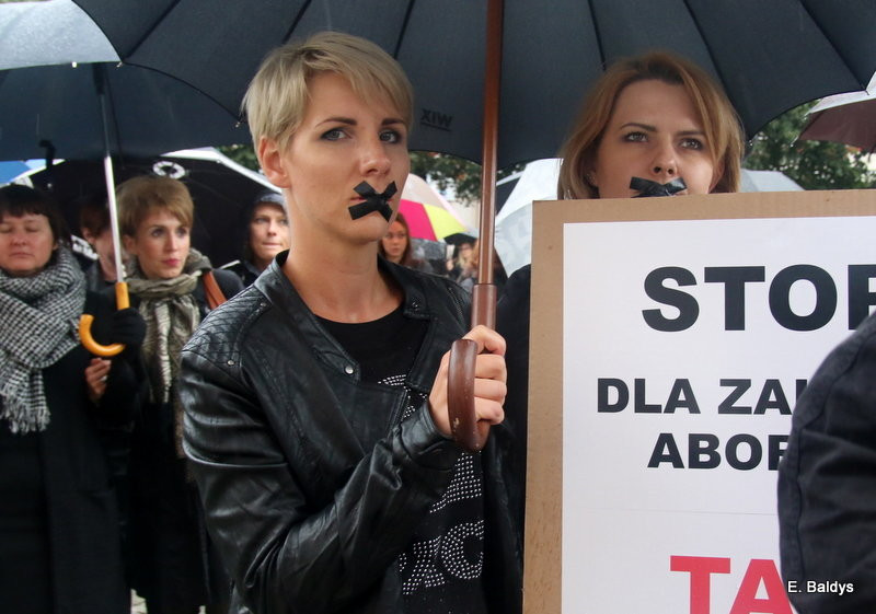 Czarny Protest w Lesznie (zdjęcia)