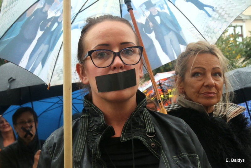 Czarny Protest w Lesznie (zdjęcia)