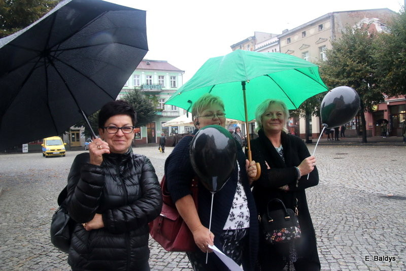 Czarny Protest w Lesznie (zdjęcia)