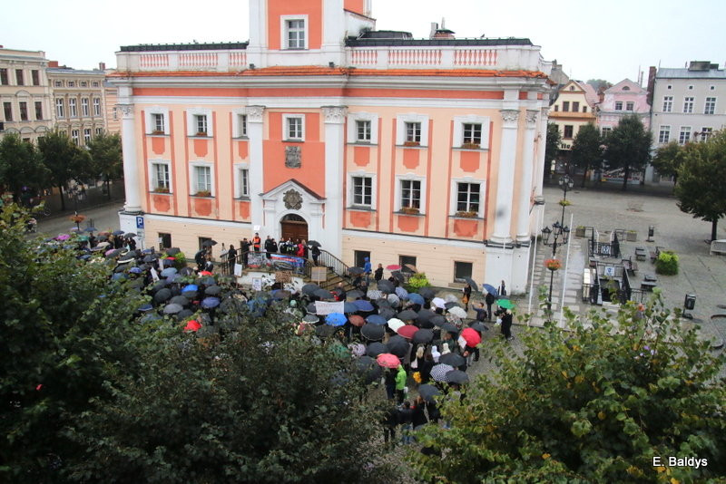 Czarny Protest w Lesznie (zdjęcia)
