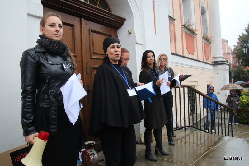 Czarny Protest w Lesznie (zdjęcia)