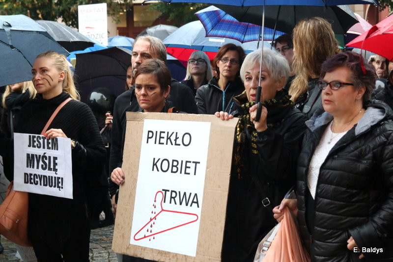Czarny Protest w Lesznie (zdjęcia)