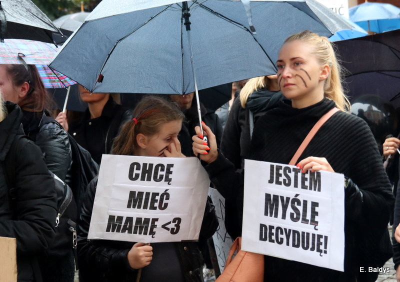 Czarny Protest w Lesznie (zdjęcia)