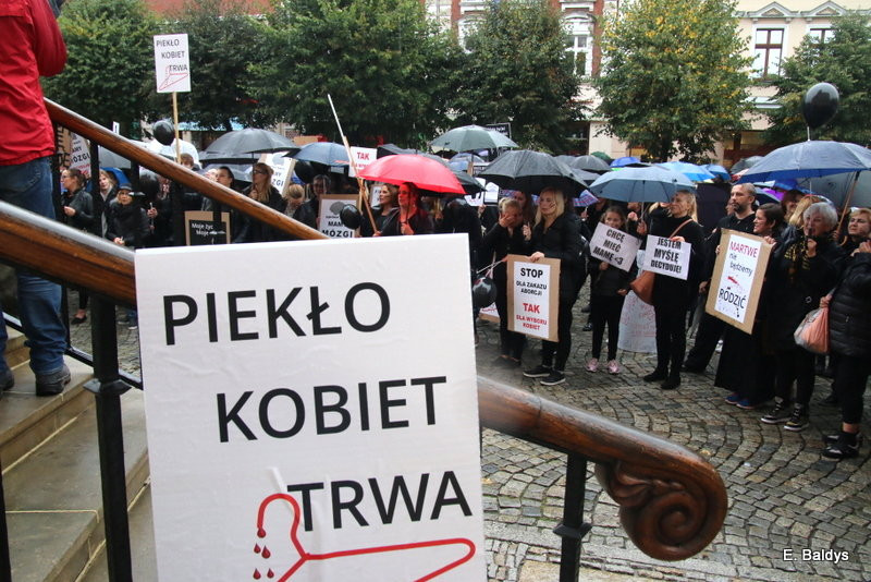 Czarny Protest w Lesznie (zdjęcia)