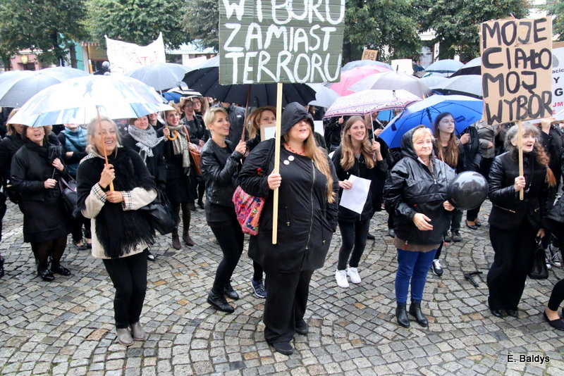 Czarny Protest w Lesznie (zdjęcia)