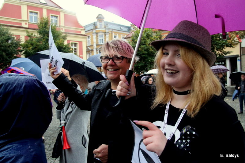 Czarny Protest w Lesznie (zdjęcia)