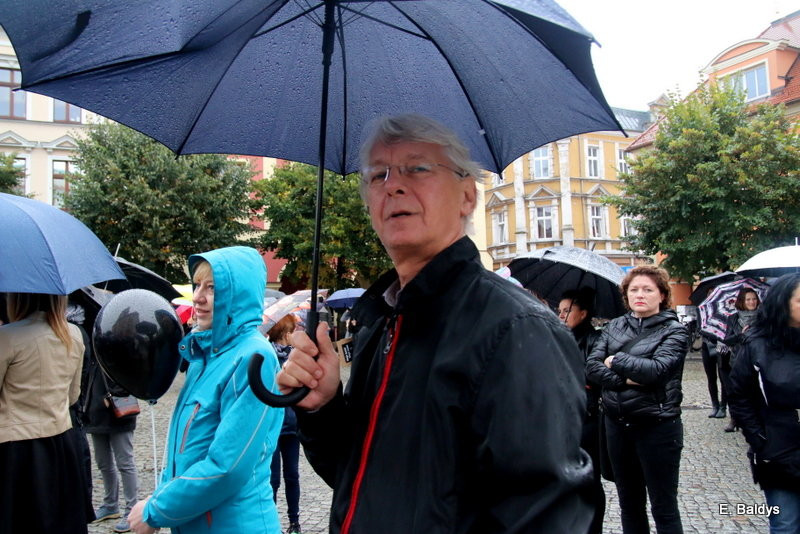 Czarny Protest w Lesznie (zdjęcia)