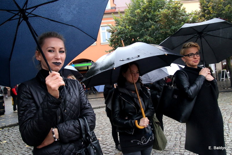 Czarny Protest w Lesznie (zdjęcia)
