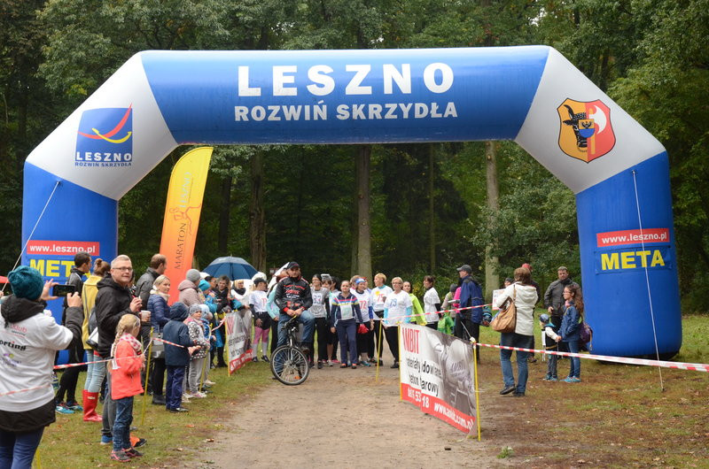 Biegali przedszkolacy, mamusie i tatusiowie (zdjęcia)