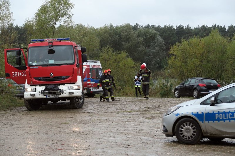 Zwłoki na żwirowni w Zaborowie. To prawdopodobnie poszukiwany 44-latek (dźwięk i zdjęcia)