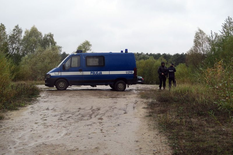 Zwłoki na żwirowni w Zaborowie. To prawdopodobnie poszukiwany 44-latek (dźwięk i zdjęcia)