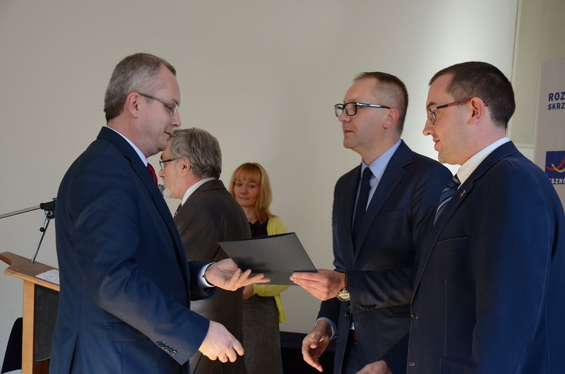 Prezydent nagrodził nauczycieli (zdjęcia)