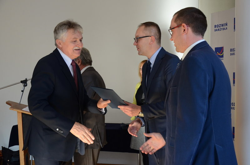 Prezydent nagrodził nauczycieli (zdjęcia)