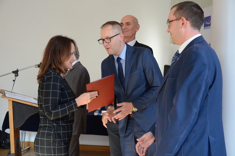 Prezydent nagrodził nauczycieli (zdjęcia)
